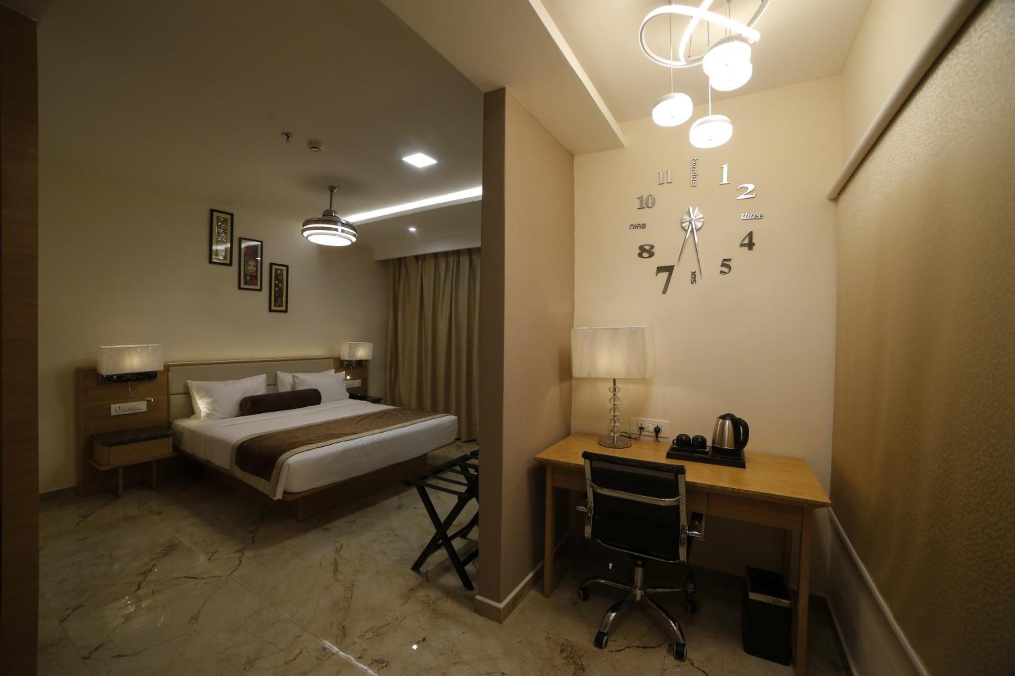 Hotel Annapurna De Royal Guntur Exterior photo